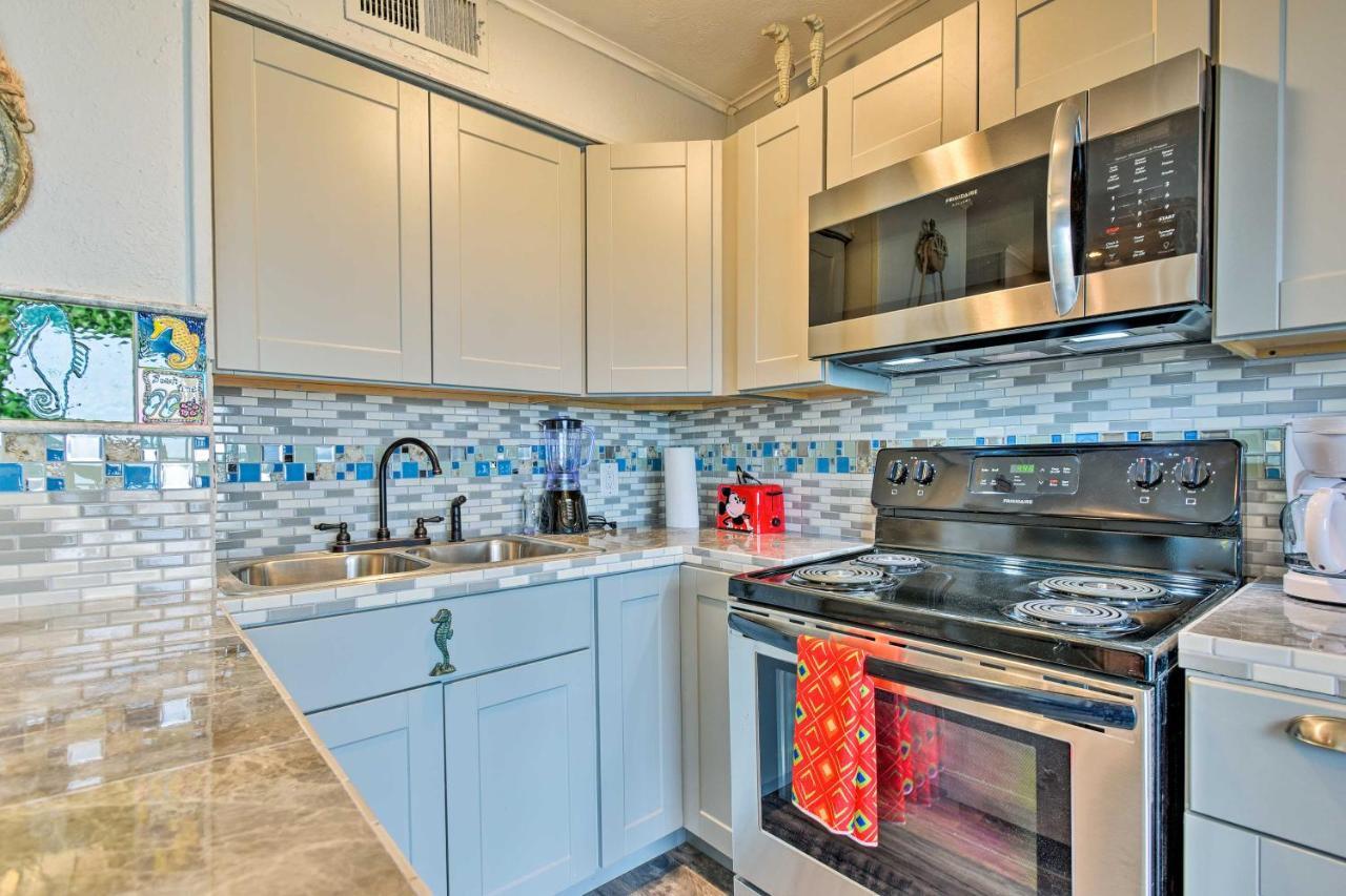 Waterfront Corpus Christi Escape With Pool Access! Apartment Exterior photo