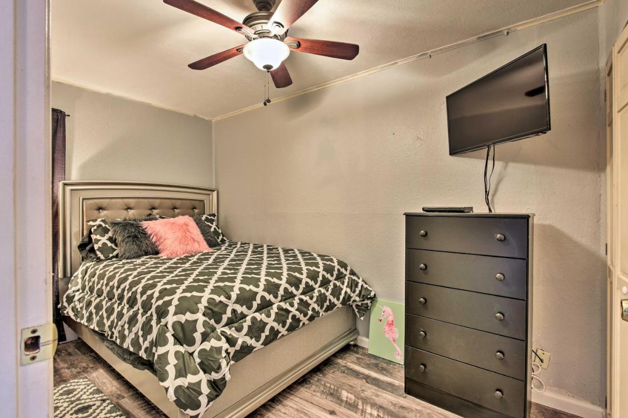 Waterfront Corpus Christi Escape With Pool Access! Apartment Exterior photo