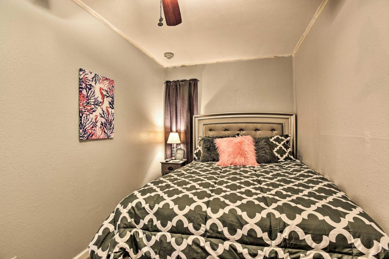 Waterfront Corpus Christi Escape With Pool Access! Apartment Exterior photo